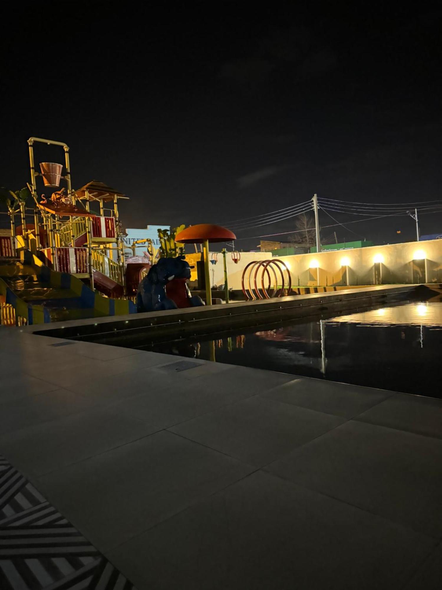 Ivory Park Hotel - Safari Waterworld Nakuru Exterior photo